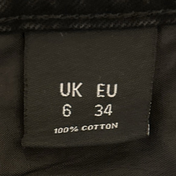 Nasty Gal High-Waisted Distressed Black Denim Cutoff Shorts – Size 2 NWOT - Picture 7 of 7